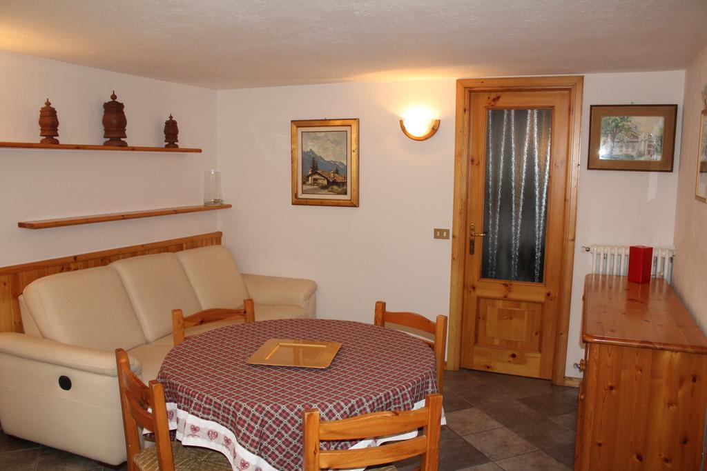 In Perfetto Stile Valdostano Apartment Saint-Vincent Bagian luar foto